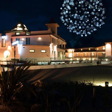 L' Araba Fenice Hotel & Resort Altavilla Silentina Esterno foto