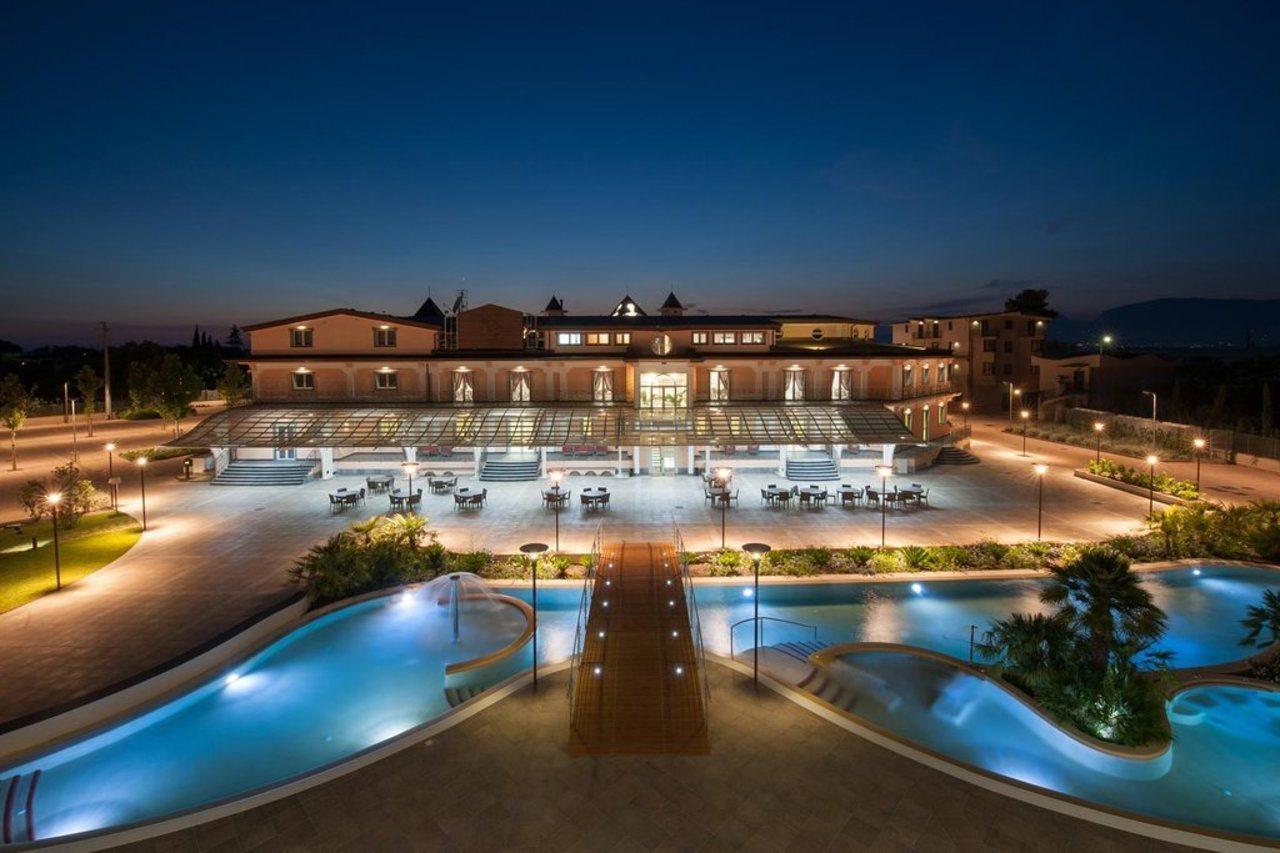 L' Araba Fenice Hotel & Resort Altavilla Silentina Esterno foto