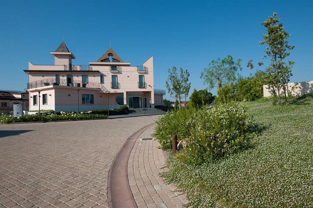 L' Araba Fenice Hotel & Resort Altavilla Silentina Esterno foto