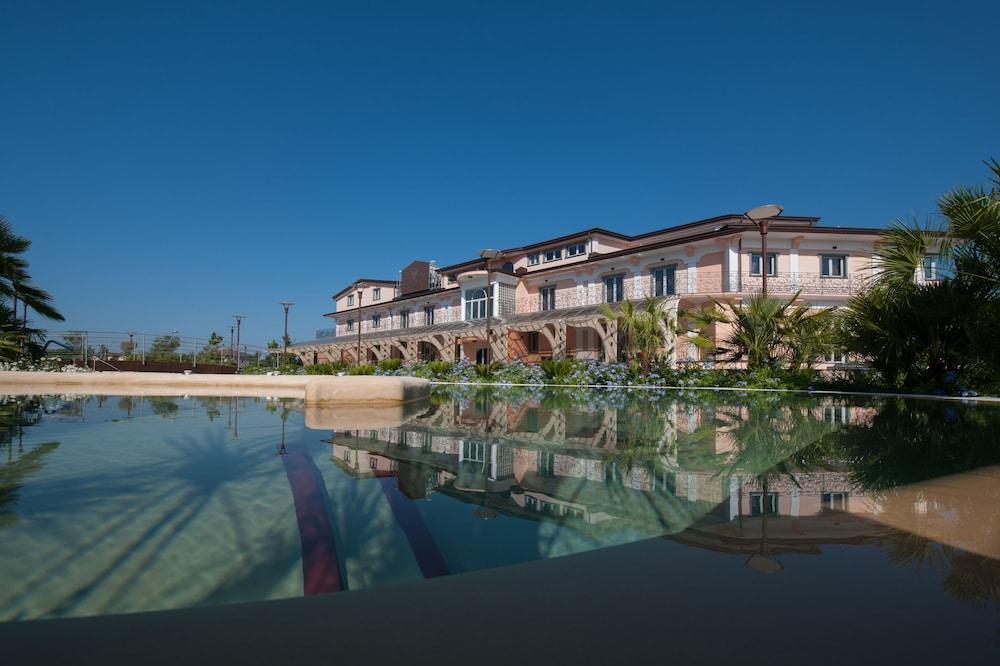 L' Araba Fenice Hotel & Resort Altavilla Silentina Esterno foto