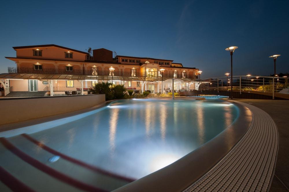 L' Araba Fenice Hotel & Resort Altavilla Silentina Esterno foto