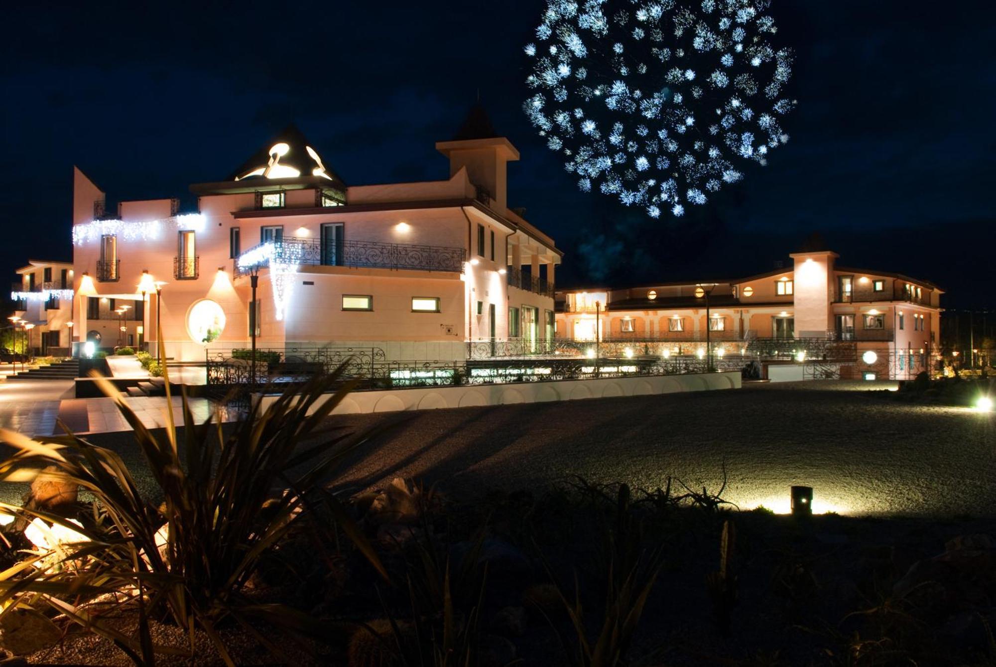 L' Araba Fenice Hotel & Resort Altavilla Silentina Esterno foto