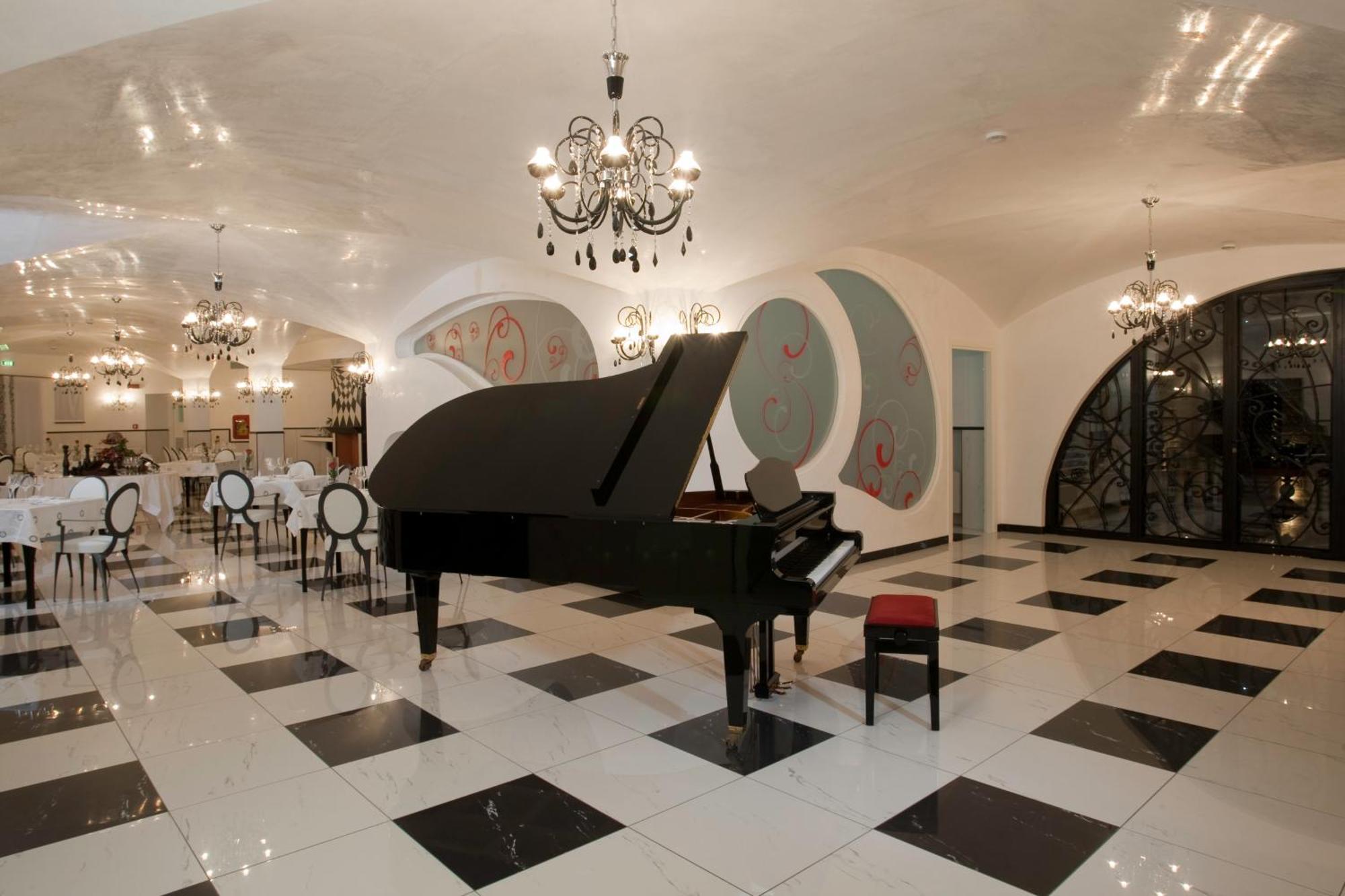 L' Araba Fenice Hotel & Resort Altavilla Silentina Esterno foto