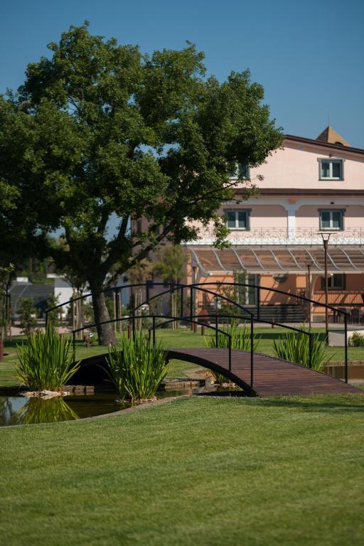L' Araba Fenice Hotel & Resort Altavilla Silentina Esterno foto