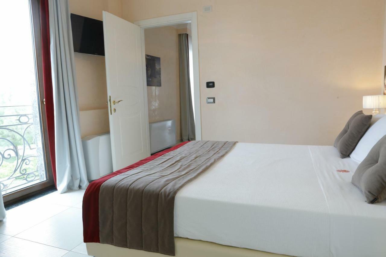L' Araba Fenice Hotel & Resort Altavilla Silentina Esterno foto