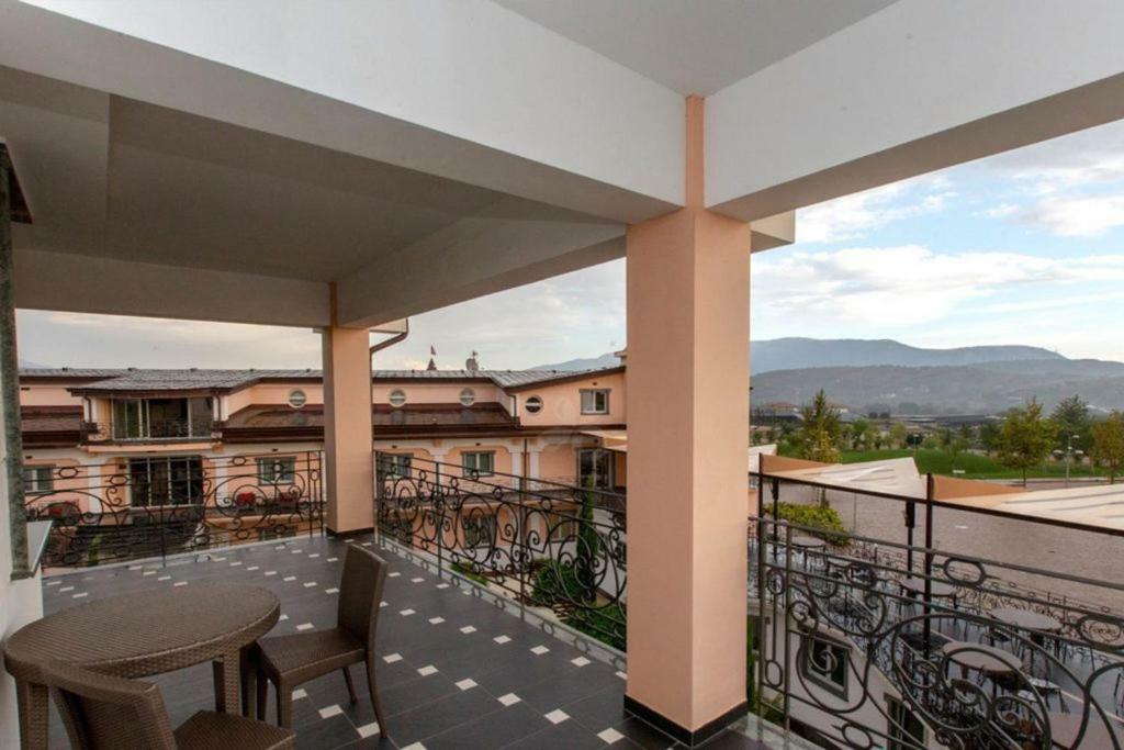 L' Araba Fenice Hotel & Resort Altavilla Silentina Esterno foto
